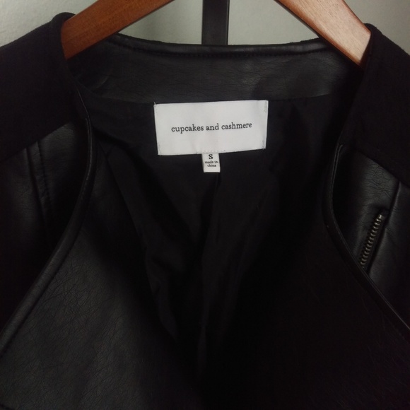 Cupcakes & Cashmere Moto Jacket - Vegan 2 Tone (S) - Picture 9 of 11